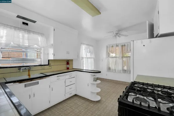$565,000 | 1543 Havenscourt Boulevard, Oakland, CA 94621