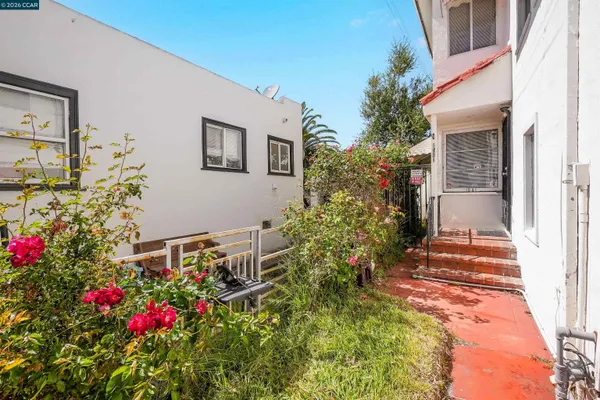 $565,000 | 1543 Havenscourt Boulevard, Oakland, CA 94621