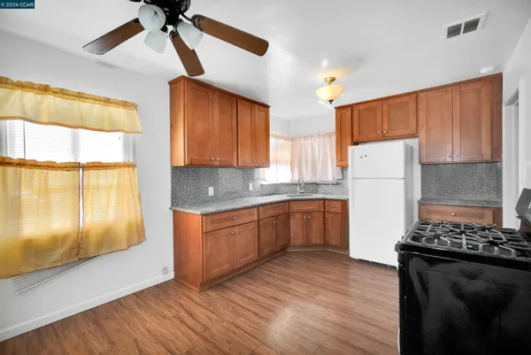 $565,000 | 1543 Havenscourt Boulevard, Oakland, CA 94621
