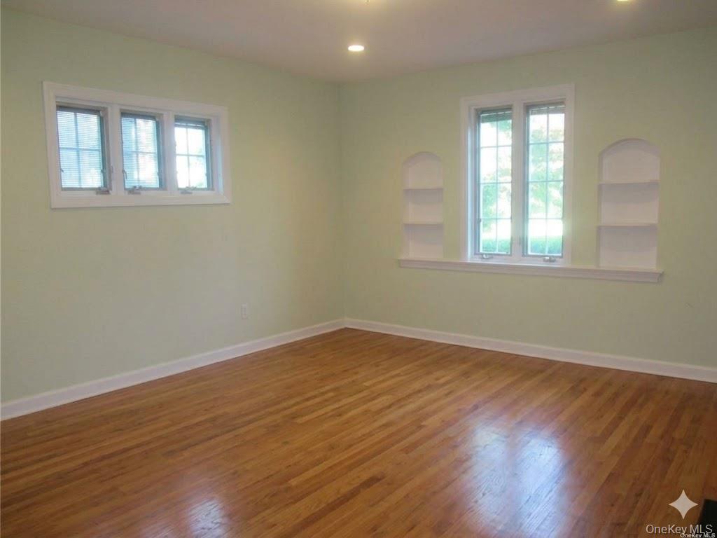 64 Old Pond Road Great Neck, NY 11023 - Photo 4 of 10