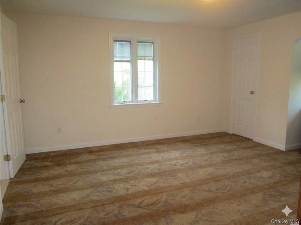 64 Old Pond Road Great Neck, NY 11023 - Photo 5 of 10