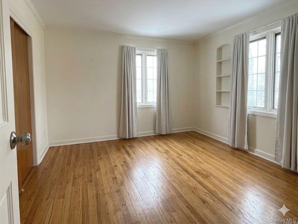 64 Old Pond Road Great Neck, NY 11023 - Photo 7 of 10