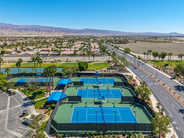 $469,900 | 40152 Calle Loma Entrada, Indio, CA 92203