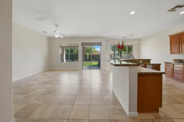 $469,900 | 40152 Calle Loma Entrada, Indio, CA 92203
