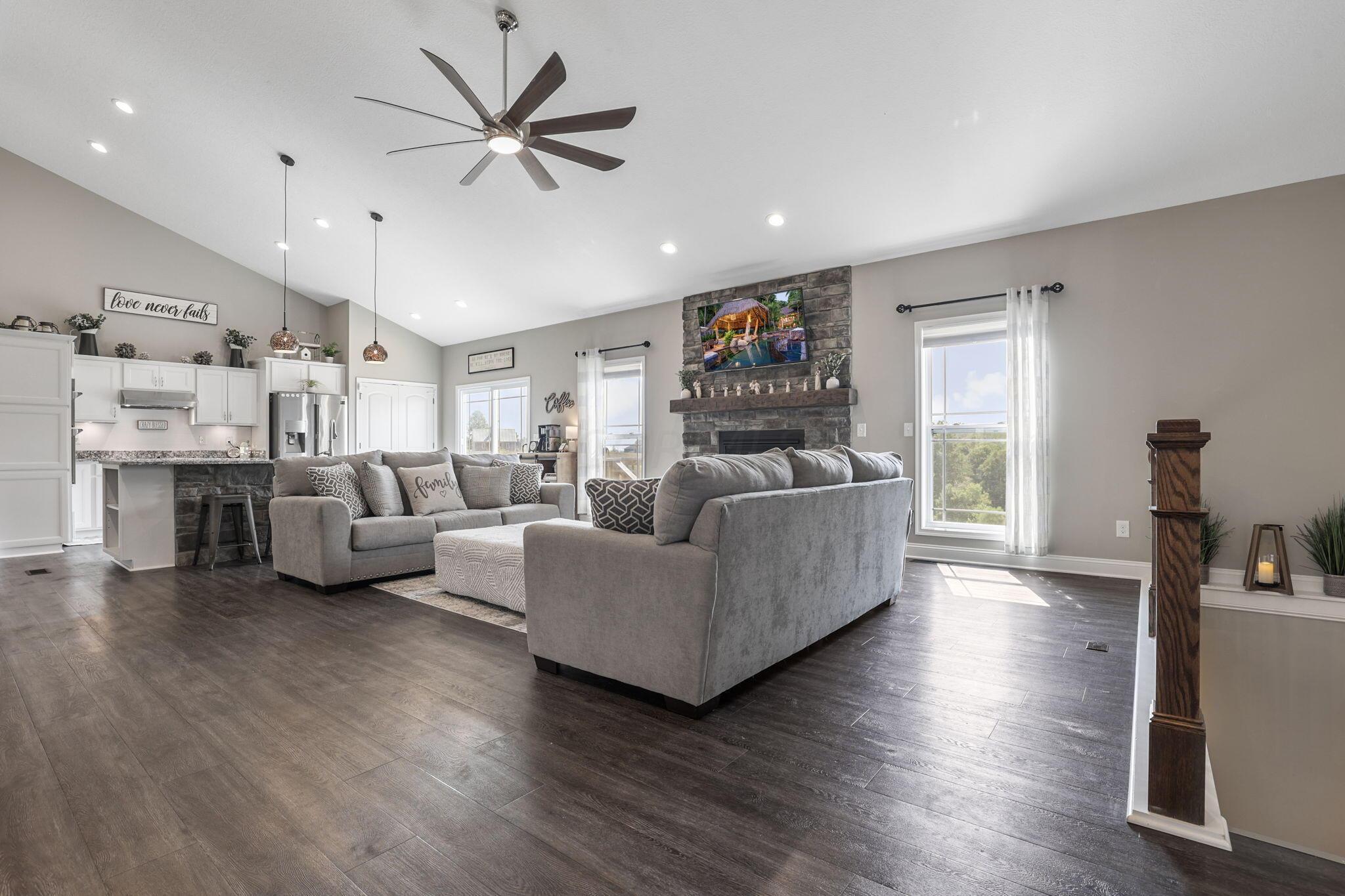 9559 Walnut Dowler Road Logan, OH 43138 - Photo 17 of 69 Great Room