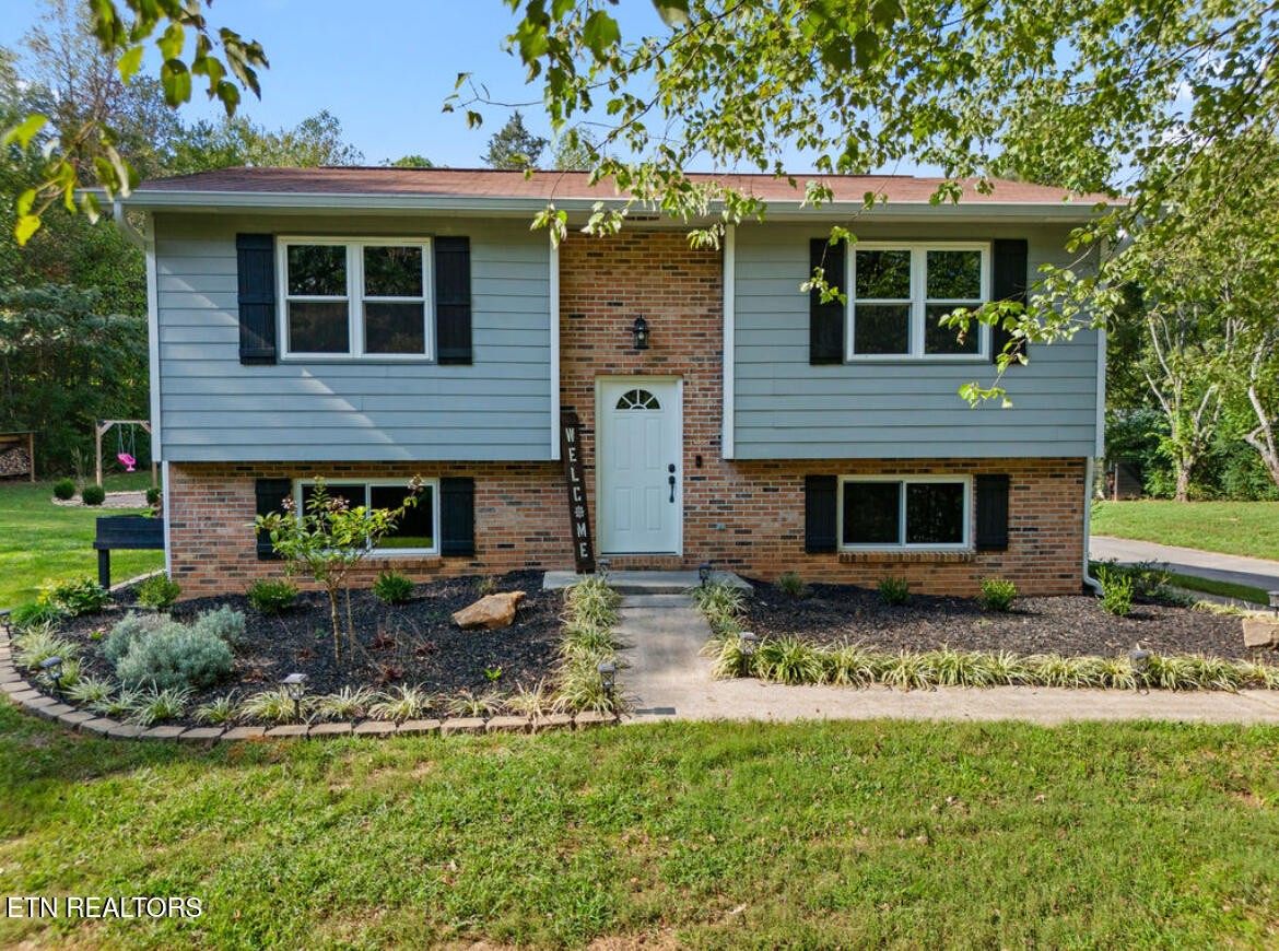 7576 Loudon Ridge Road Lenoir City, TN 37771 - Photo 1 of 31 Gallery Image 1