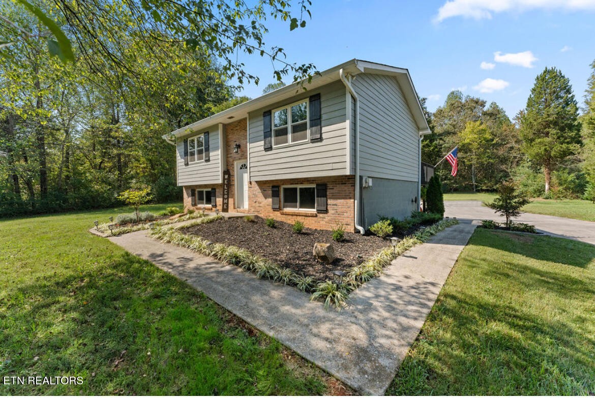 7576 Loudon Ridge Road Lenoir City, TN 37771 - Photo 2 of 31 Gallery Image 2