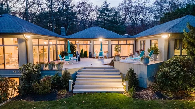 $1,595,000 | 15 Noto Drive, North Providence, RI 02904