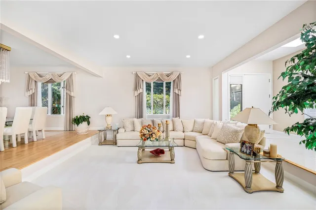 $1,595,000 | 15 Noto Drive, North Providence, RI 02904