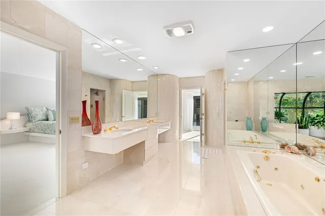 $1,595,000 | 15 Noto Drive, North Providence, RI 02904