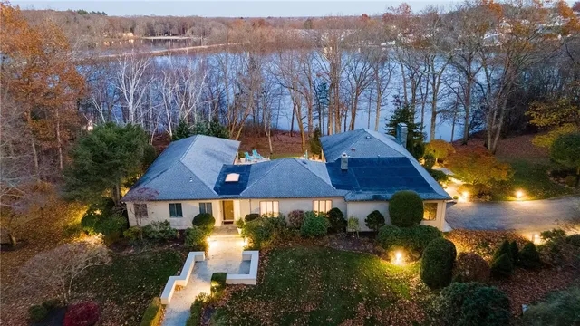 $1,595,000 | 15 Noto Drive, North Providence, RI 02904
