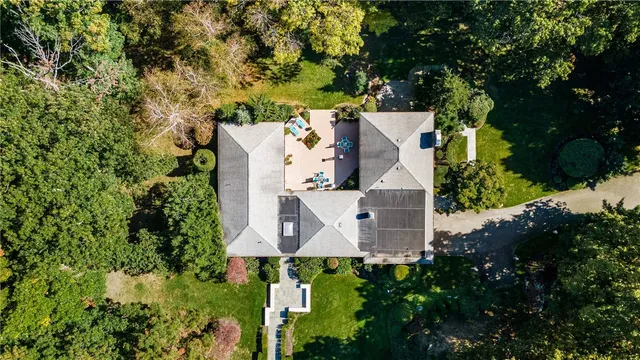 $1,595,000 | 15 Noto Drive, North Providence, RI 02904