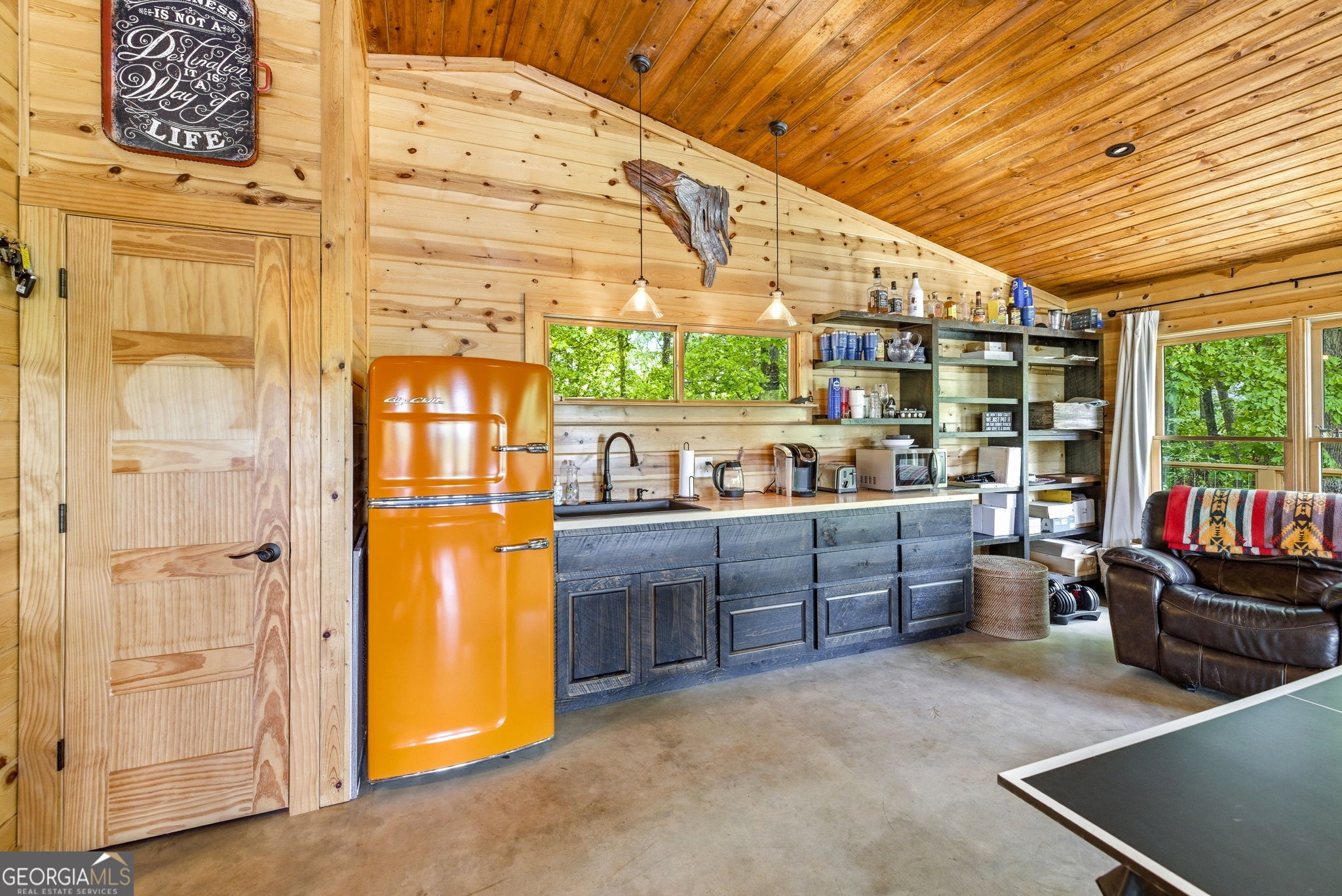 5134 Highway 17 Clarkesville, GA 30523 - Photo 60 of 96 Unique kitchen set-up with Retro refrigerator