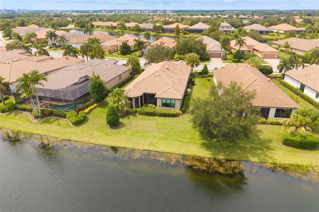 5231 Castello Lane Lakewood Ranch, FL 34211 - Photo 44 of 76 Gallery Image 44