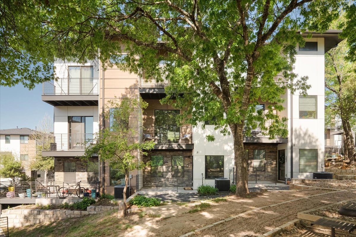 3700 Clawson Road, Unit 301 Austin, TX 78704 - Photo 11 of 35 Exterior view