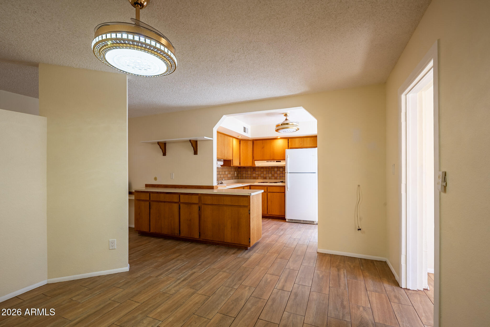 2569 West Berridge Lane, Unit D115 Phoenix, AZ 85017 - Photo 5 of 27 Lots of Cabinets