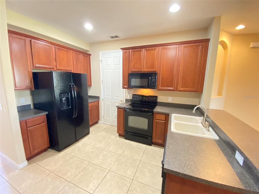 519 Terrace Spring Drive Orlando, FL 32828 - Photo 11 of 44