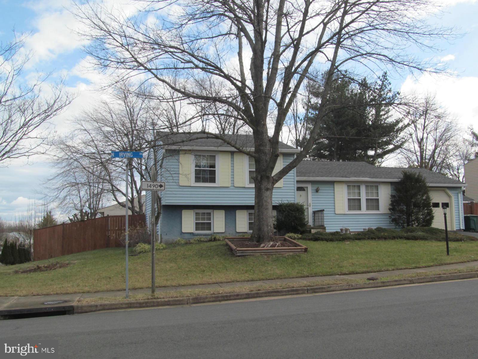 138 North Irving Road Sterling, VA 20164 - Photo 4 of 10 Exterior (Front)