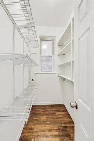 $2,000 | 3330 West Hutchinson Street, Unit 3, Chicago, IL 60618