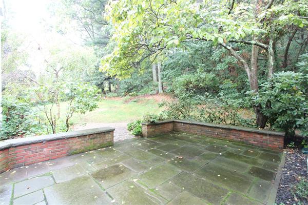 225 Dover Road Westwood, MA 02090 - Photo 12 of 14 Gallery Image 12