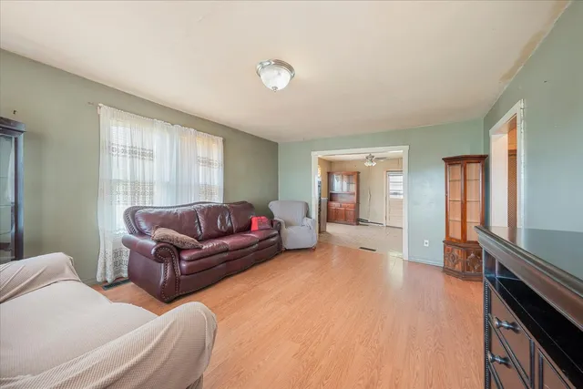 $124,900 | 412 East College Street, Summertown, TN 38483