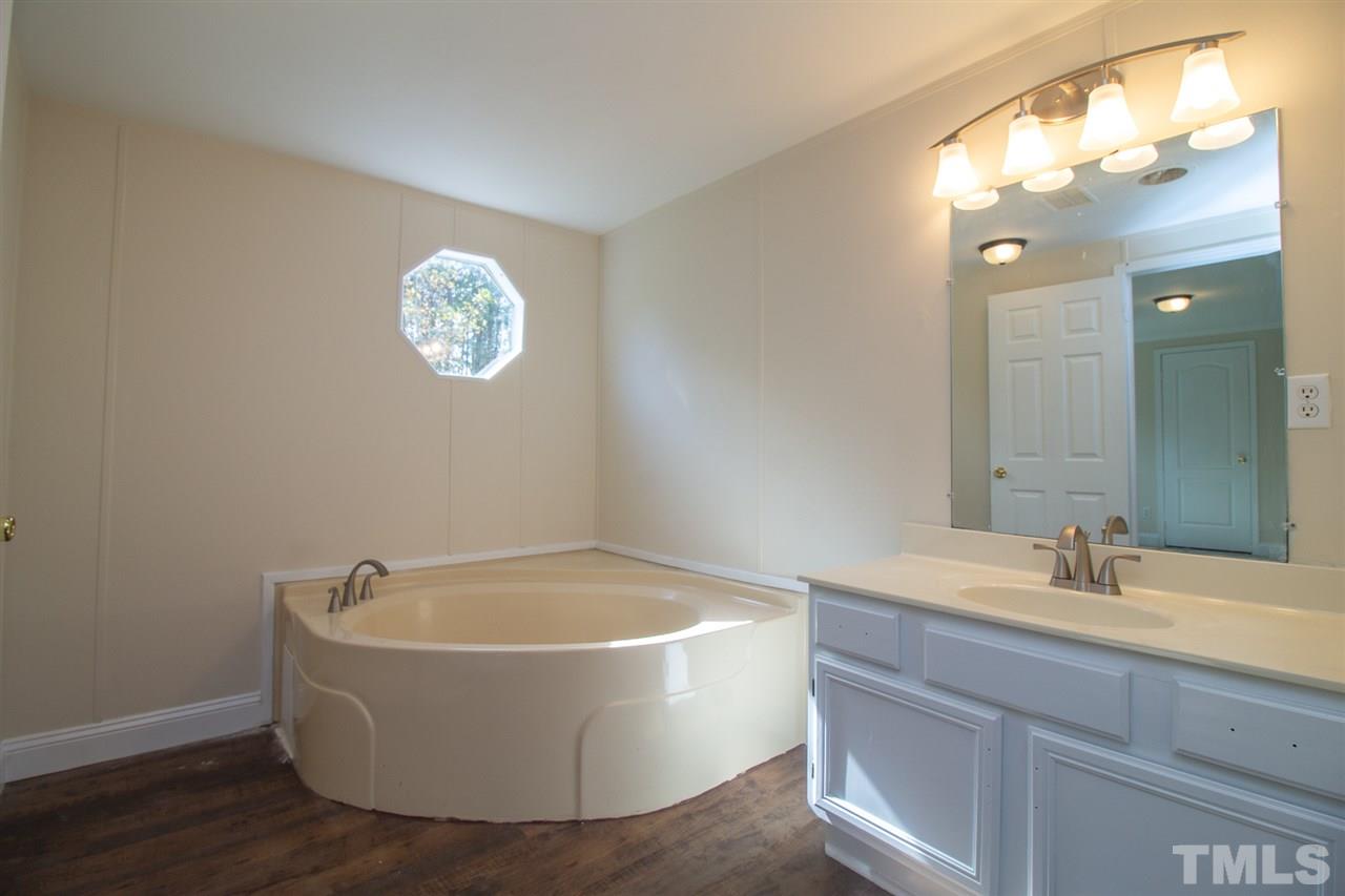8971 Frank Road Kenly, NC 27542 - Photo 12 of 20 Gallery Image 12