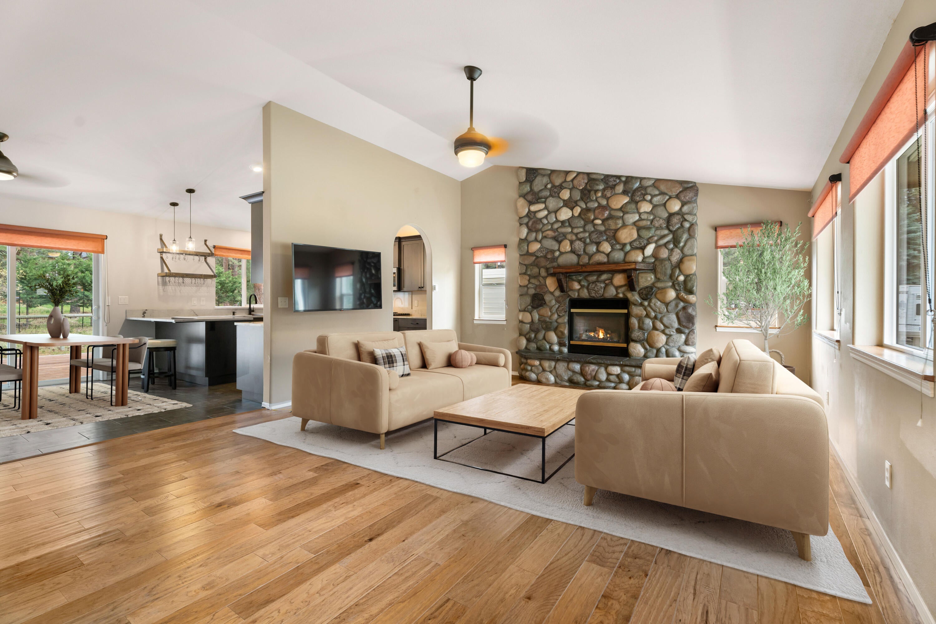 19405 Indian Summer Road Bend, OR 97702 - Photo 1 of 37 Living Room virtually staged