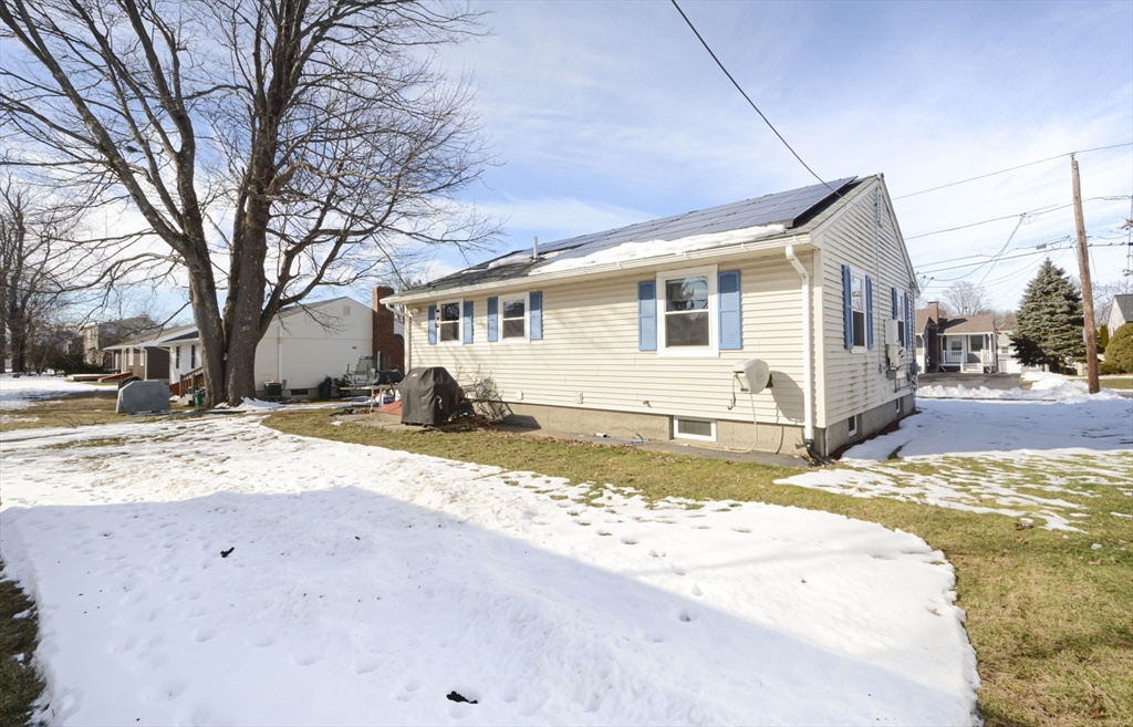 18 Birmingham Road Worcester, MA 01606 - Photo 31 of 33 Gallery Image 31