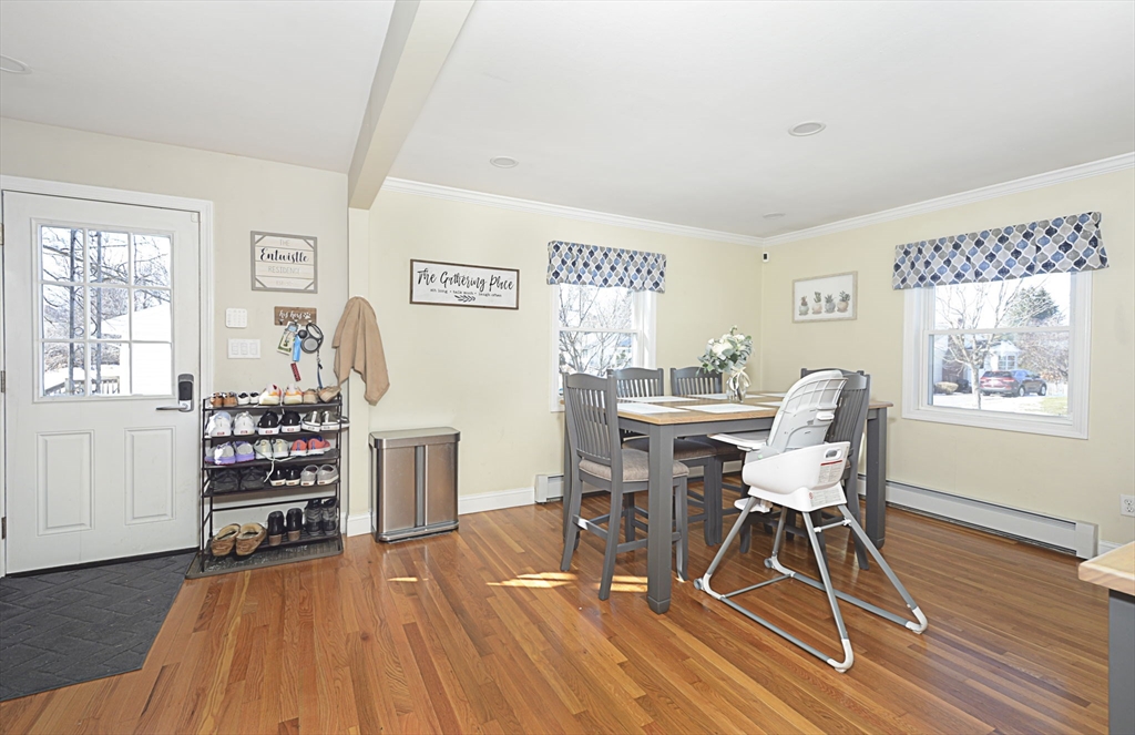 18 Birmingham Road Worcester, MA 01606 - Photo 8 of 33 Gallery Image 8
