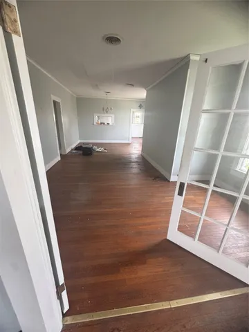 a view of walk in closet