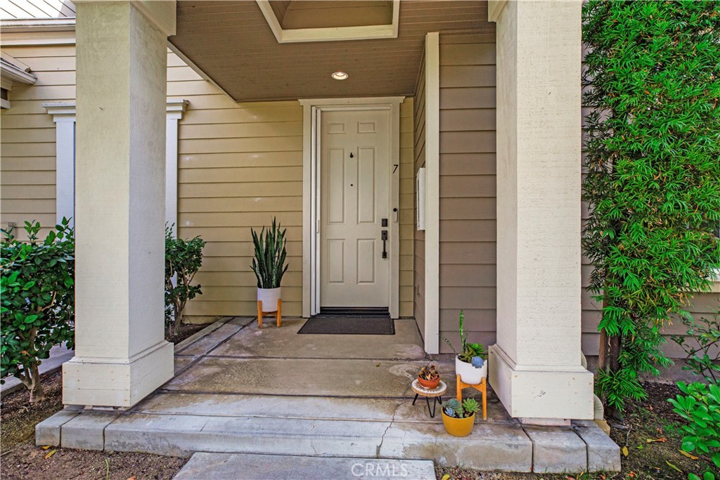 7 Herrick Street Ladera Ranch, CA 92694 - Photo 2 of 25 Covered front porch and private entry