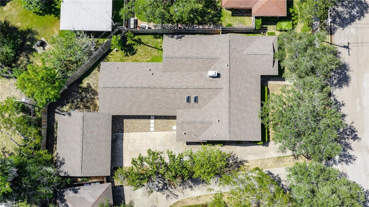 126 Rainbow Lane Corpus Christi, TX 78411 - Photo 37 of 40 an aerial view of a house