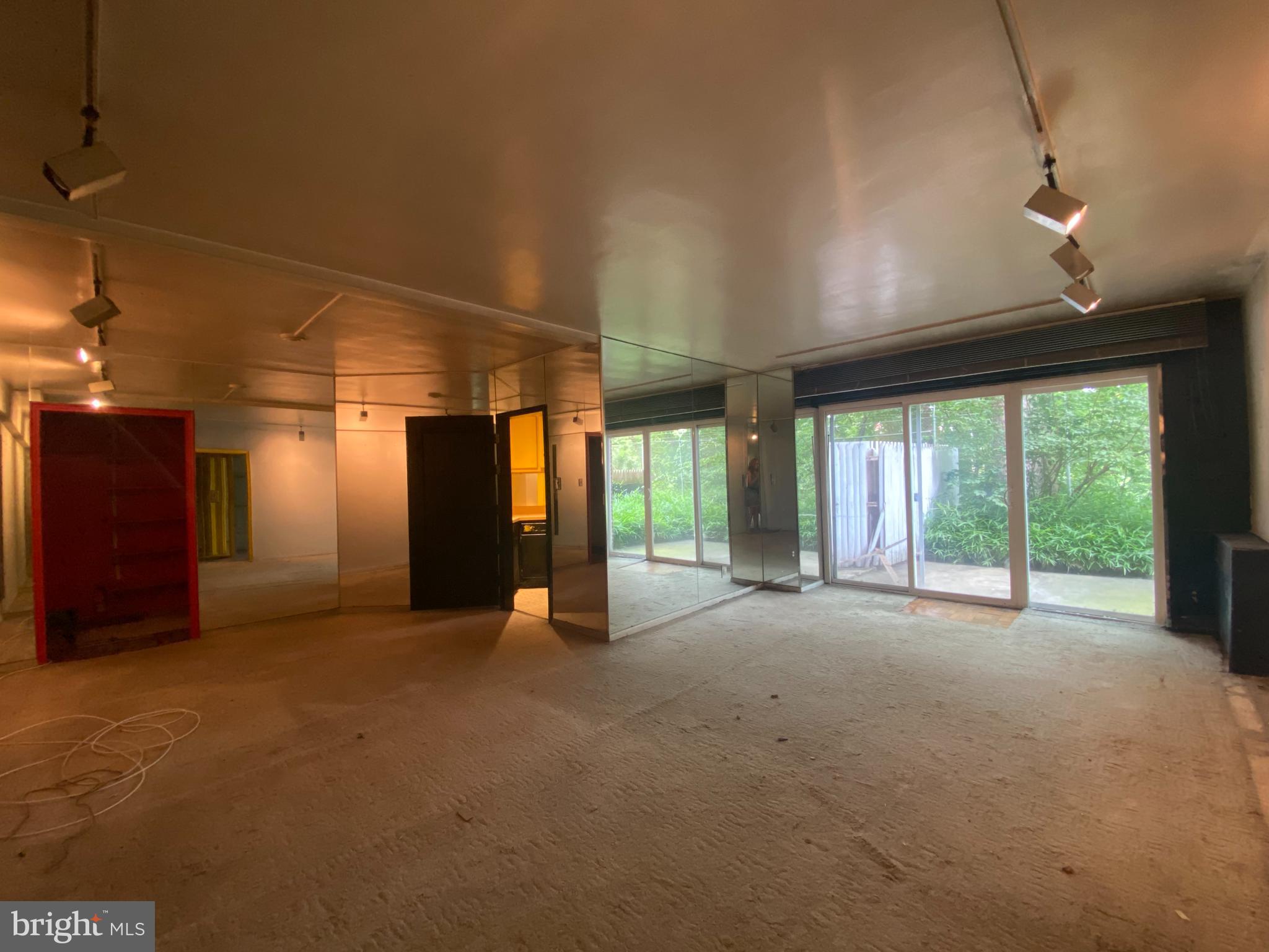 2500 Q Street Northwest, Unit 106 Washington, DC 20007 - Photo 3 of 12 Sizeable living room