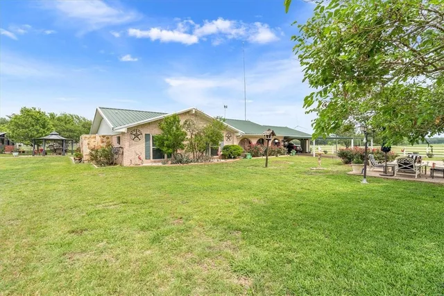 $1,899,900 | 541 Lcr 131, Mount Calm, TX 76673