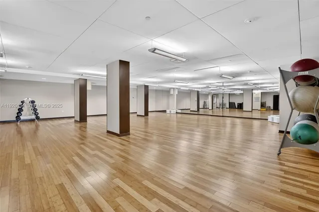 $11,500 | 3301 Northeast 183rd Street, Unit 906, Aventura, FL 33160