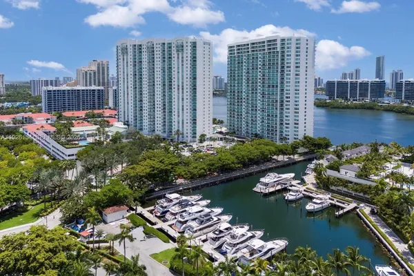 $10,000 | 3301 Northeast 183rd Street, Unit 906, Aventura, FL 33160