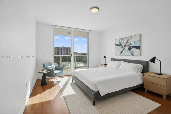 $10,000 | 3301 Northeast 183rd Street, Unit 906, Aventura, FL 33160