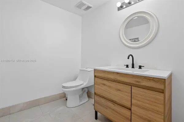 $10,000 | 3301 Northeast 183rd Street, Unit 906, Aventura, FL 33160