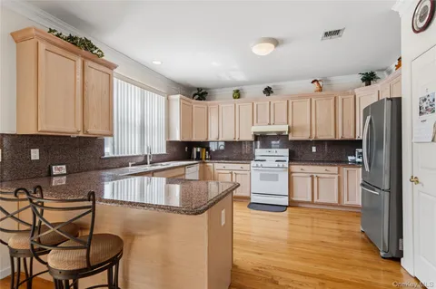 $1,499,000 | 225 Barton Avenue, Melville, NY 11747