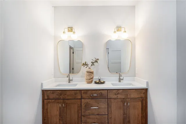 $649,900 | 55 East 36th Street, Kansas City, MO 64111