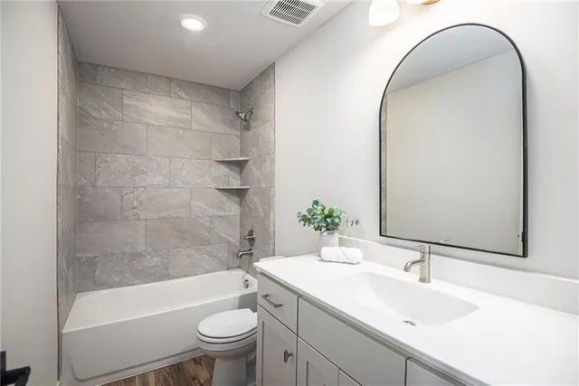 $649,900 | 55 East 36th Street, Kansas City, MO 64111