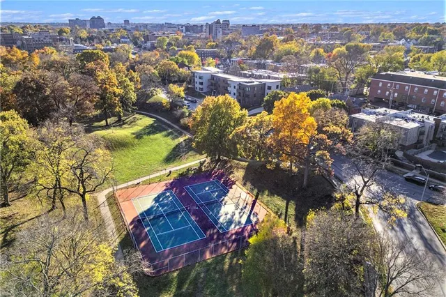 $649,900 | 55 East 36th Street, Kansas City, MO 64111