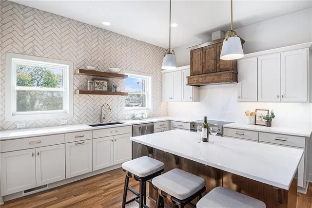 $649,900 | 55 East 36th Street, Kansas City, MO 64111