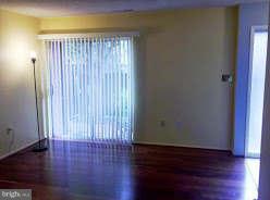 1357 Northgate Square Reston, VA 20190 - Photo 5 of 26 Living Room