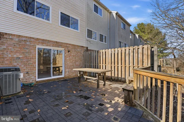 $2,800 | 41 Jones Falls Terrace, Baltimore, MD 21209