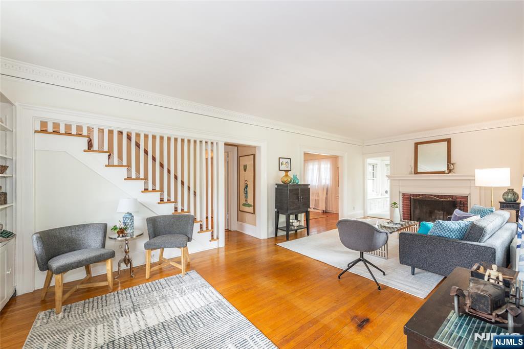 33 Prescott Avenue Glen Ridge, NJ 07028 - Photo 2 of 17