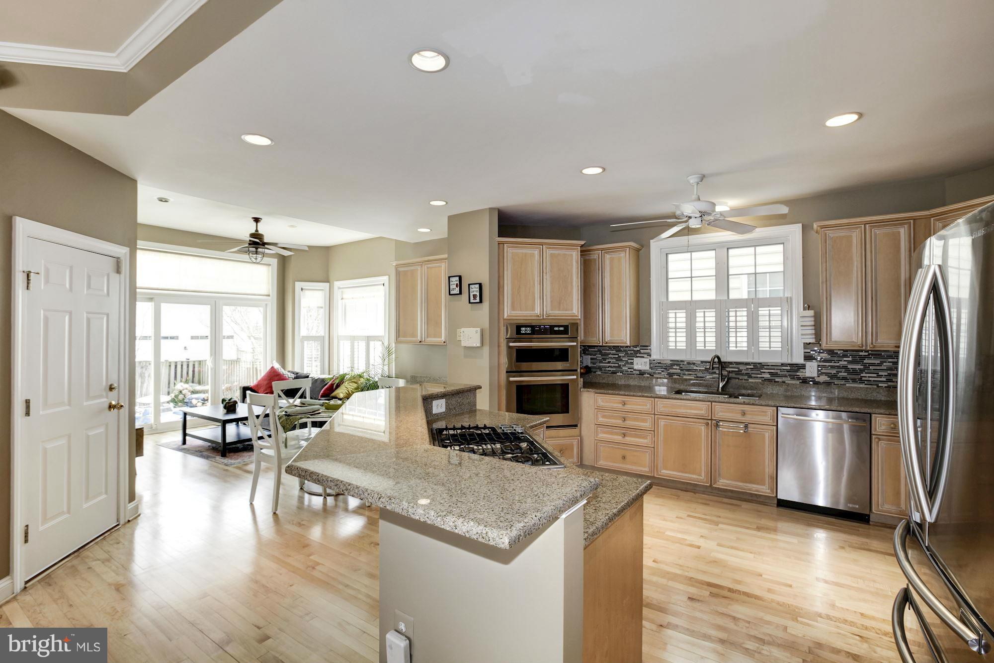 9779 Maple Trace Circle Fairfax, VA 22032 - Photo 11 of 30 Kitchen