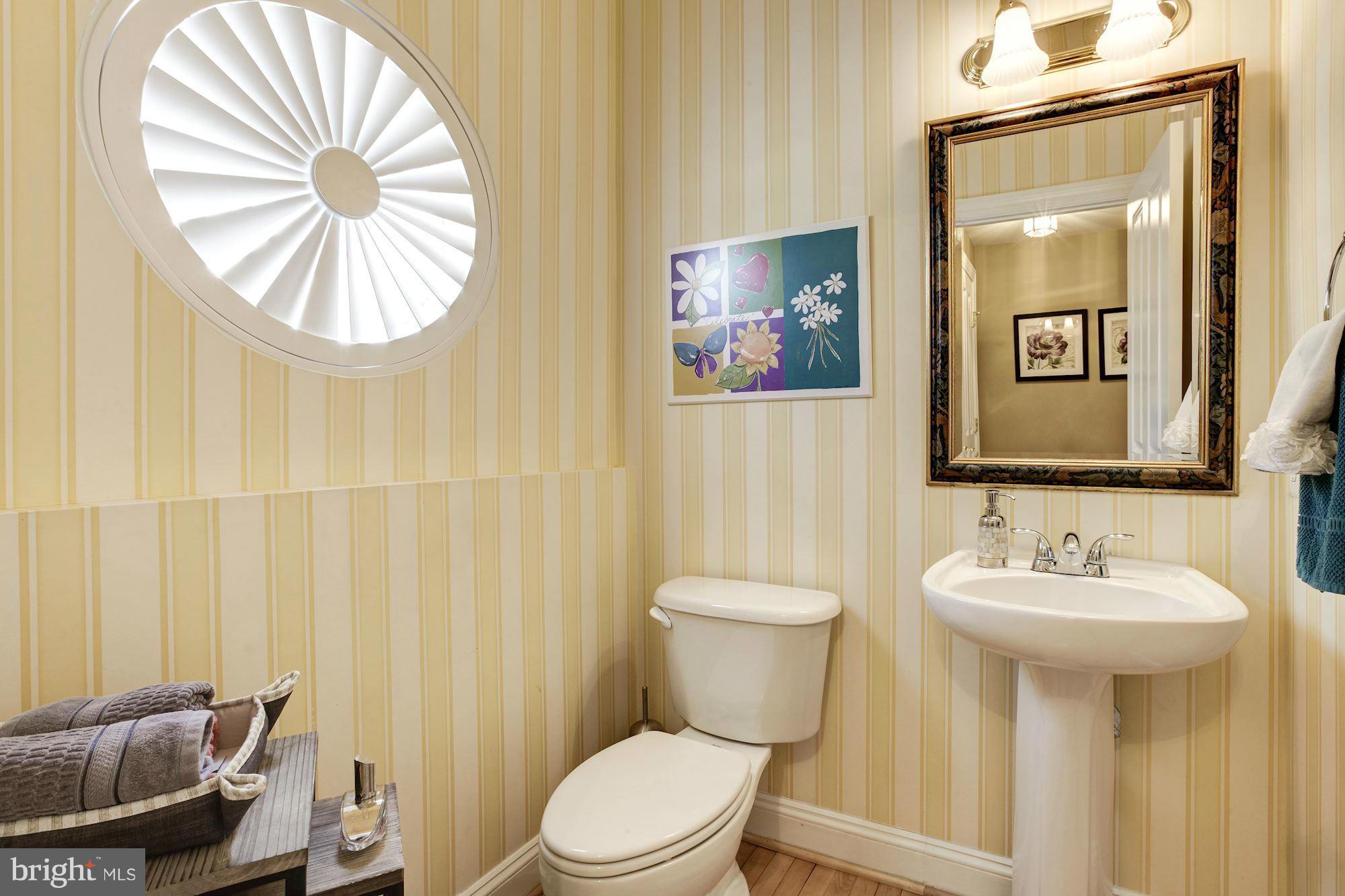 9779 Maple Trace Circle Fairfax, VA 22032 - Photo 13 of 30 Bath