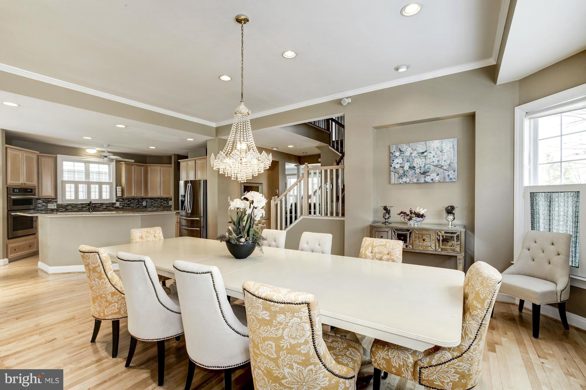 9779 Maple Trace Circle Fairfax, VA 22032 - Photo 8 of 30 Dining Room