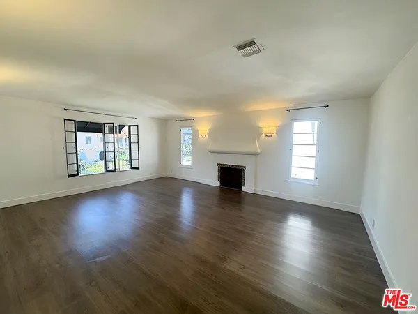 $6,495 | 126 South Hamilton Drive, Unit 1/2, Beverly Hills, CA 90211